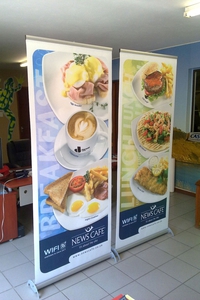 Sign-Out-PULL-UP-BANNERS-FLAGS-AND-PROMOTIONAL-PRODUCTS_01