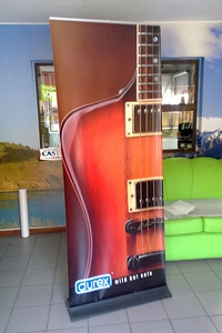 Sign-Out-PULL-UP-BANNERS-FLAGS-AND-PROMOTIONAL-PRODUCTS_02